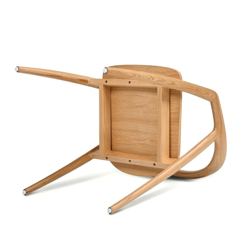 Chaise de salle à manger en chêne sculpté